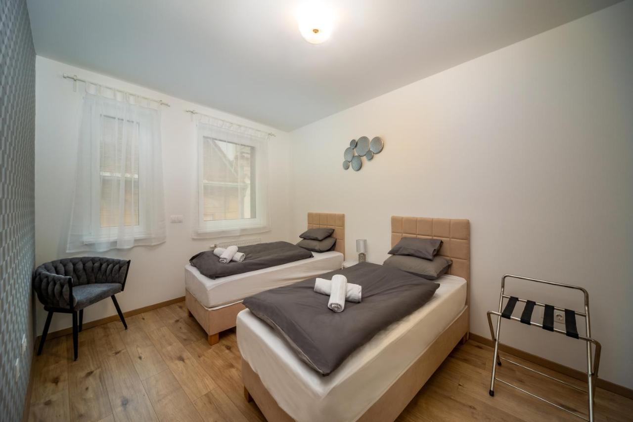 Grace Pine 2 Apartment Budapest